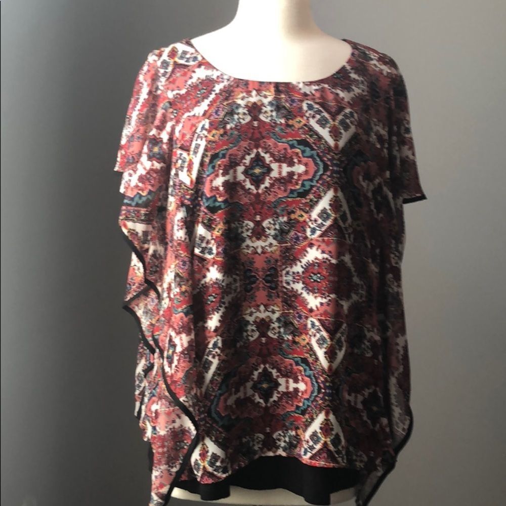 Alyx Designed Top With Ruffle Side Sleeve